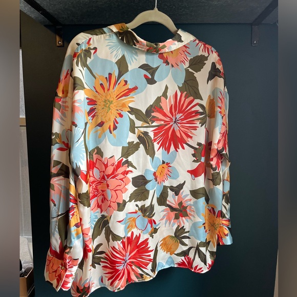 Zara Floral Satin Effect Blouse- Size Medium - Picture 2 of 5
